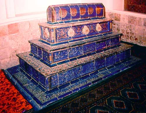 Шахи-Зинда. Мавзолей  Кусам-Ибн-Аббас. Надгробная плита